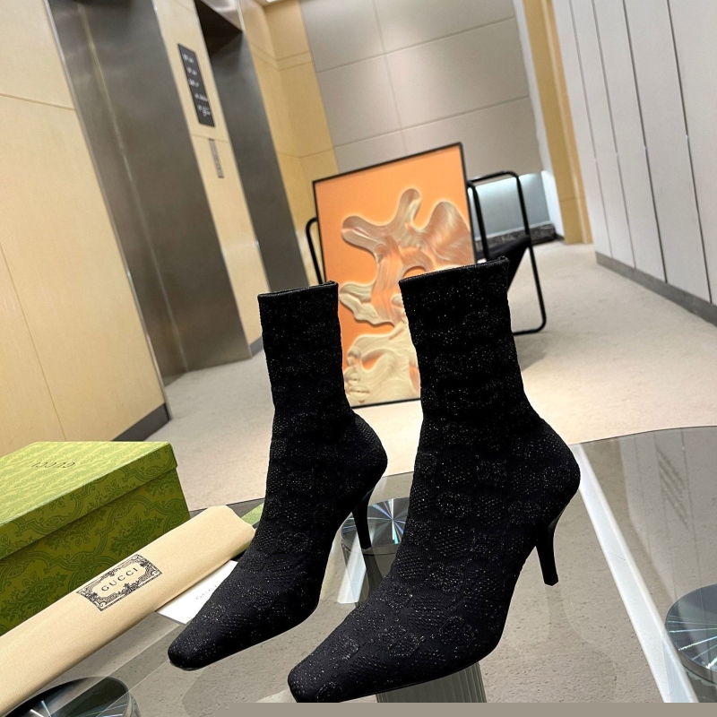 G*u*i boots